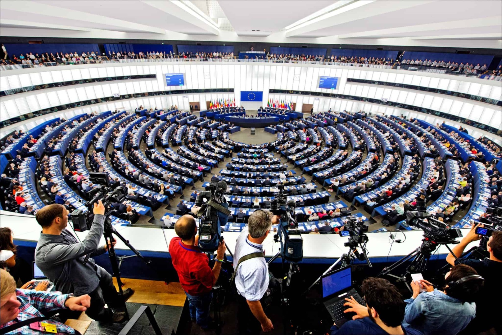 Foto 2 HLEG Comisia Europeana fake news - EuroParl.Europa.eu