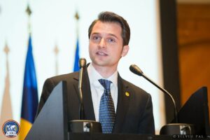 sebastian burduja