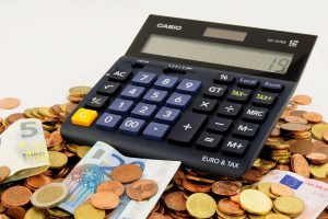 bani, salarii, calcul pixabay.com