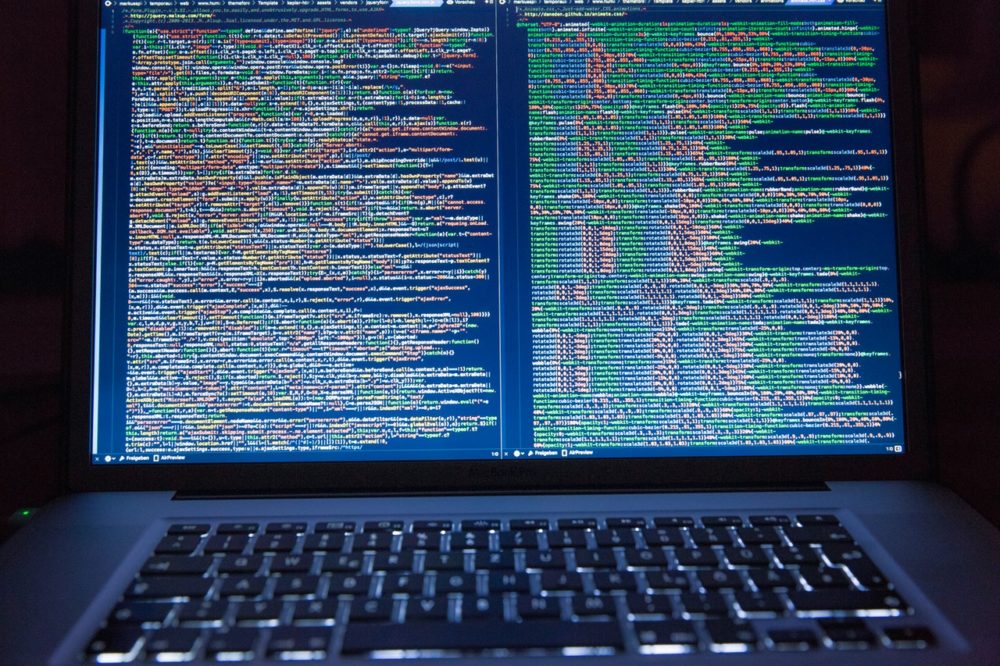 dark web. hacker. internet. sursa: pexels