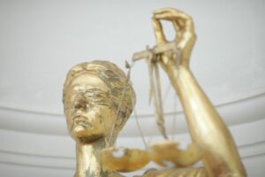 justitie, stat de drept, judecatori