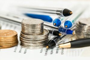 Bani-investitie-planificare-Pixabay-e1592997434823