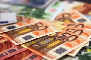 abundance-bank-bank-notes-banking-259249-scaled-e1587629951898