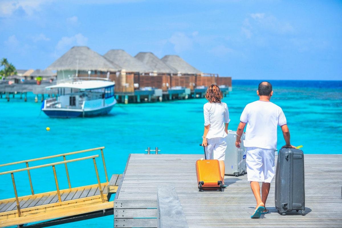 turism turisti vacanta concediu calatorie relaxare bagaje pexels