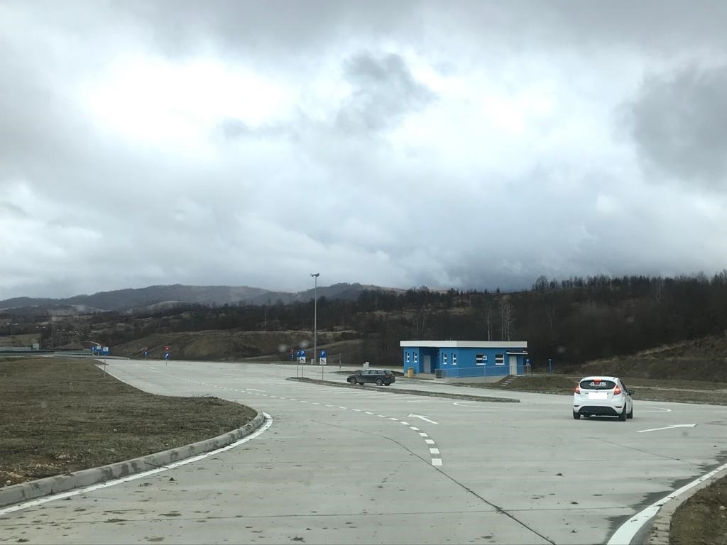 spatiu servicii, autostrada, a1