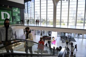 centru comercial brasov inquam