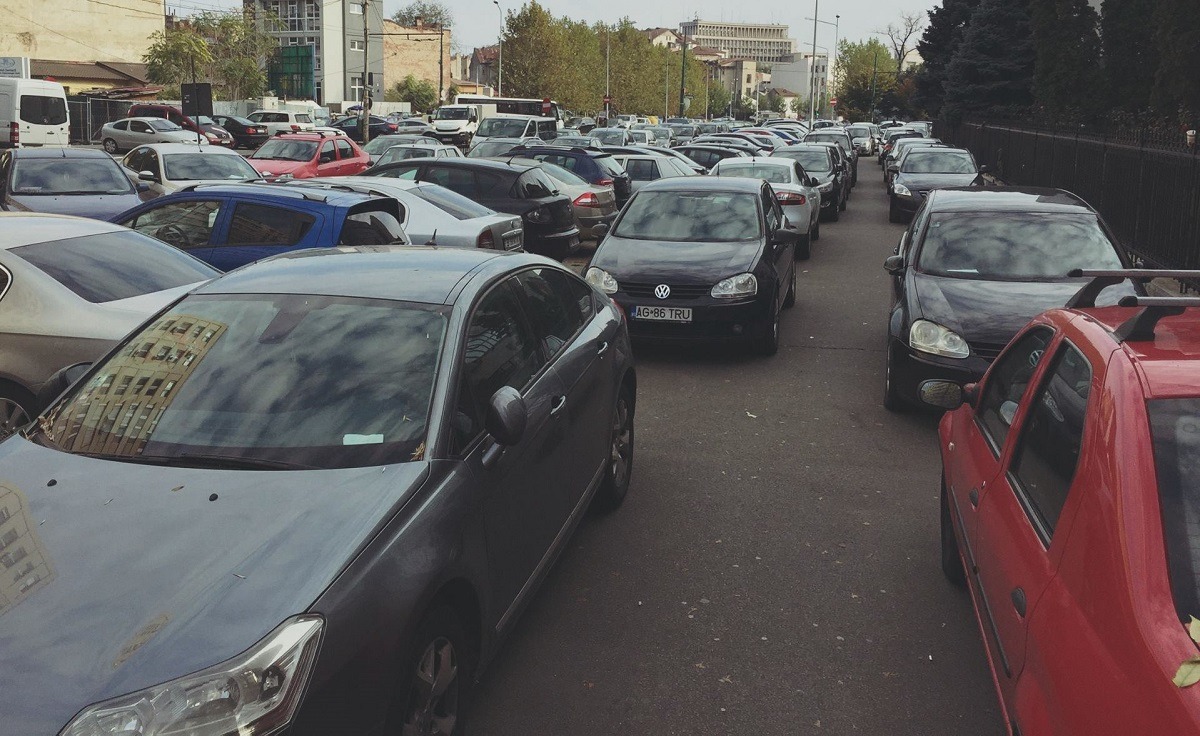 locuri parcare bucuresti foto clotilde armand facebook