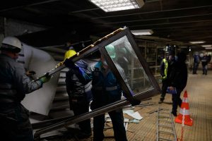 Demolarea chioșcurilor de la stația de metrou Ștefan cel Mare - InquamPhotos - George Călin