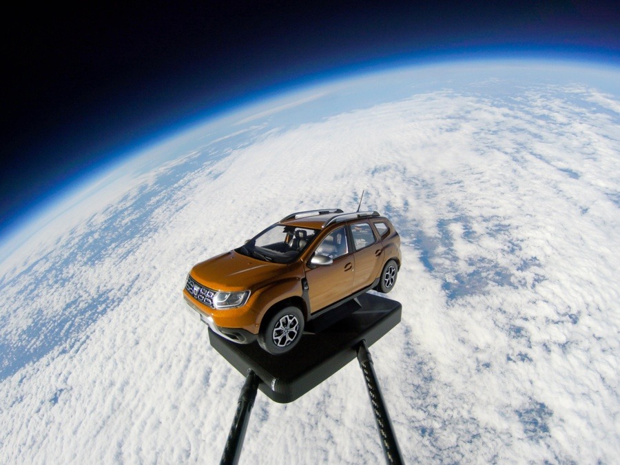dustar dacia spatiu