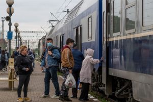 tren, gara, cai ferate
