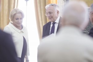 Viorica Dancila, Mugur Isarescu