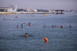 Mamaia, turisti, litoral, Marea Neagra