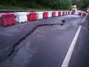 DN 11 Măgura Bacău Drum Rupt