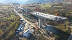 A 1 Lot 1 viaduct Tălmăcel