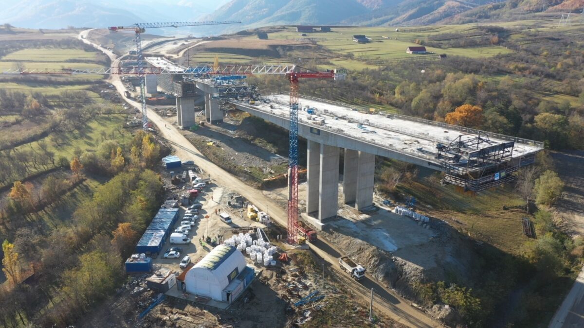 A 1 Lot 1 viaduct Tălmăcel