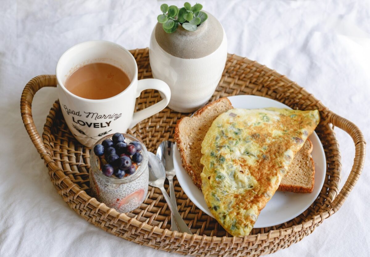 mic dejun breakfast