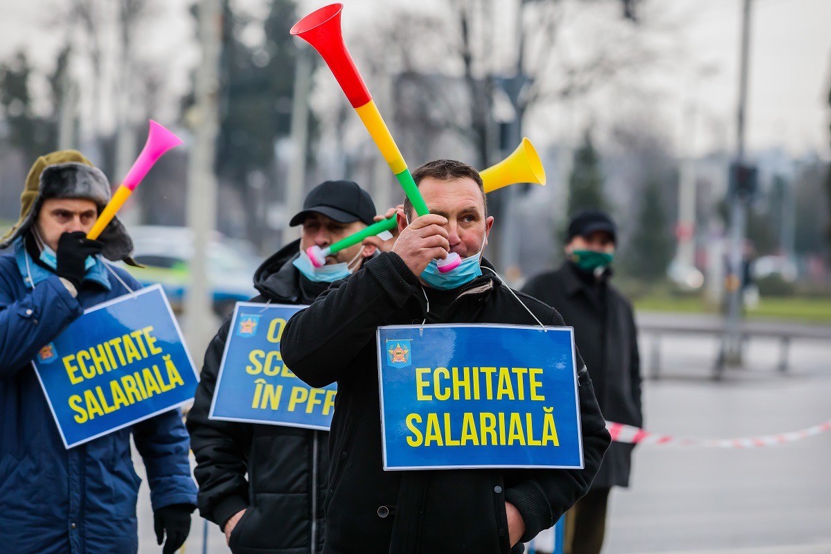 protest sindicate politia salarii