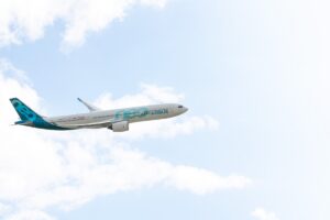 Airbus, avion, aeronava