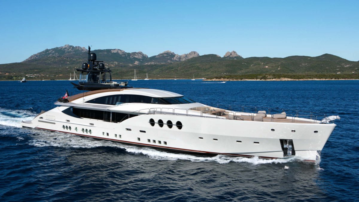 Lady M yacht