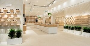 Showroom Lensa