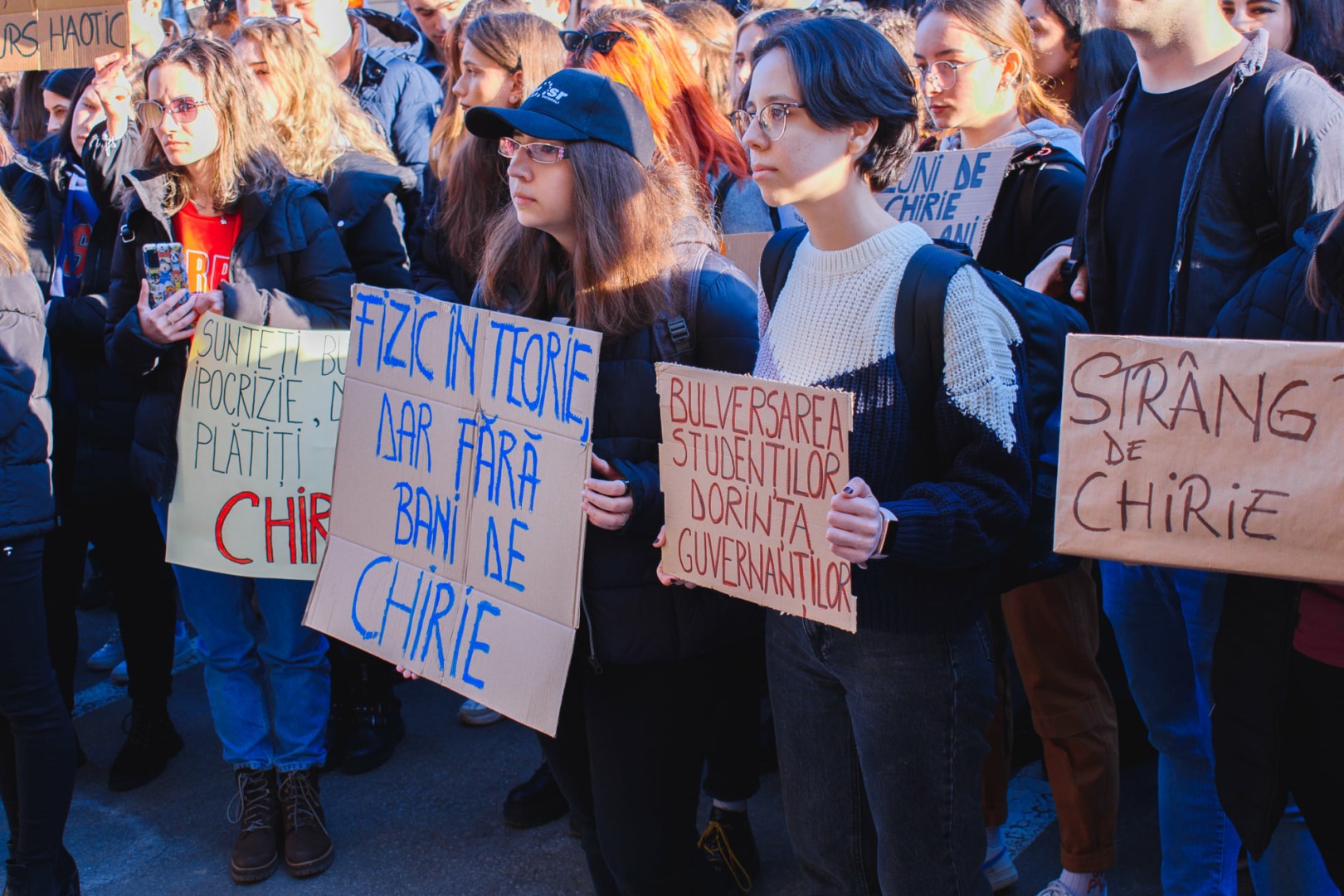 studenti si chirii