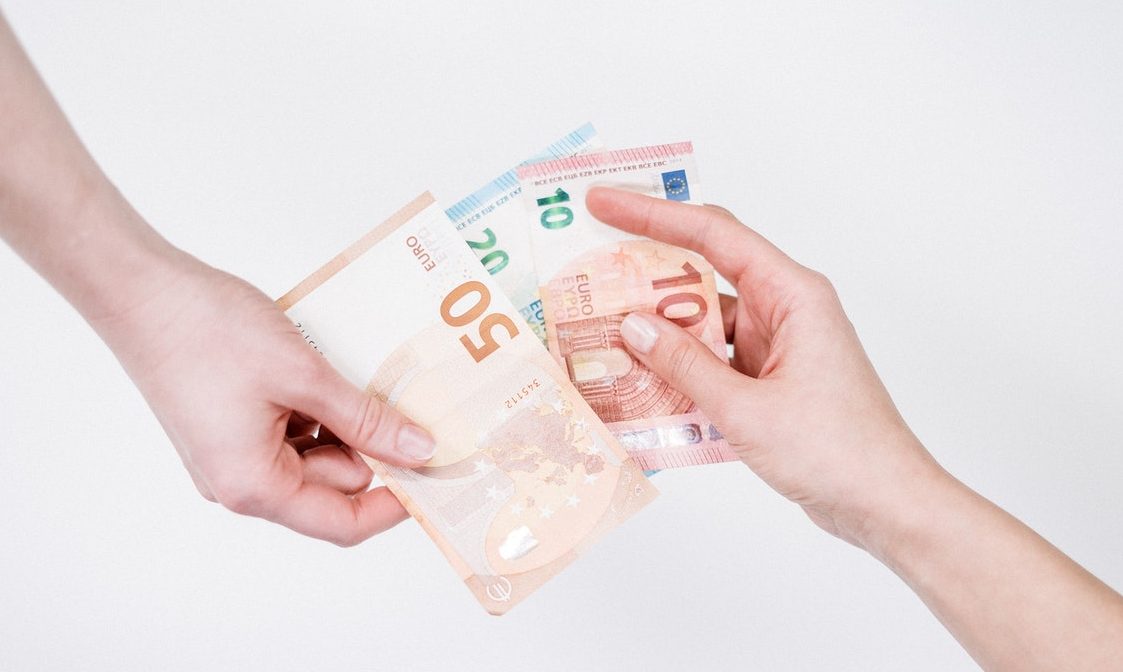 fonduri bani euro