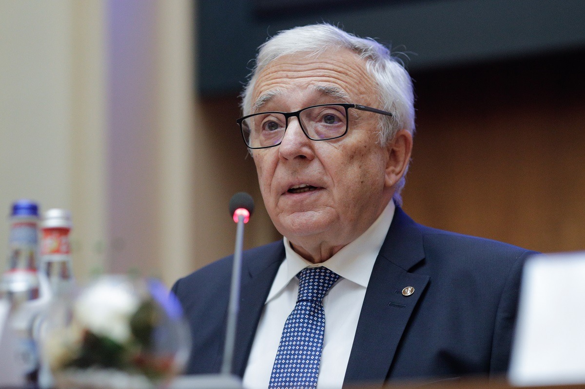 BUCURESTI - BNR - CONFERINTA - PROVOCARI STRUCTURALE ALE SECTORU