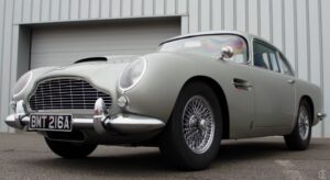 aston martin db5 james bond masina epoca sean connery