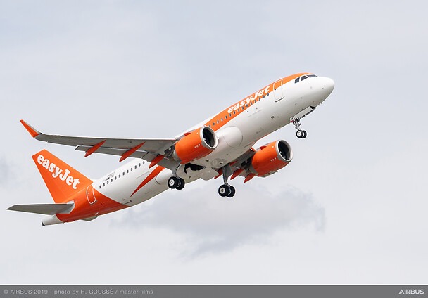 easy jet airbus