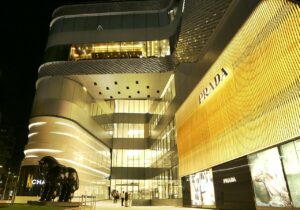 prada, produse de lux, branduri de lux