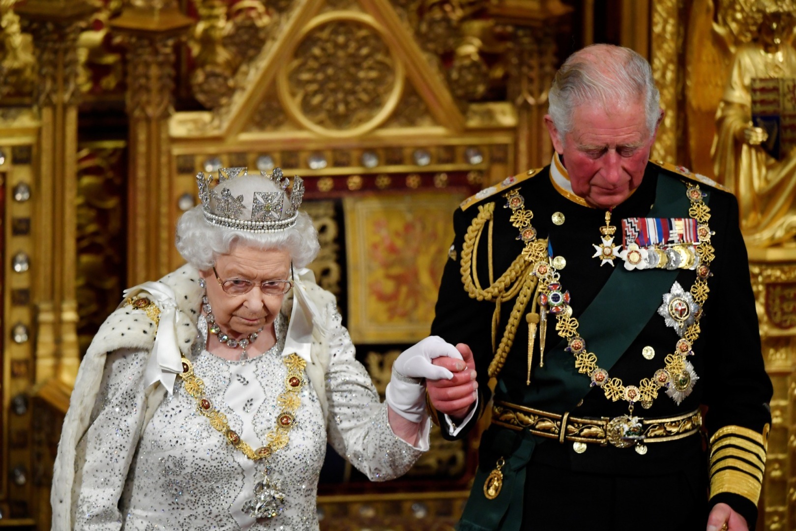Regele Charles Regina Elisabeta