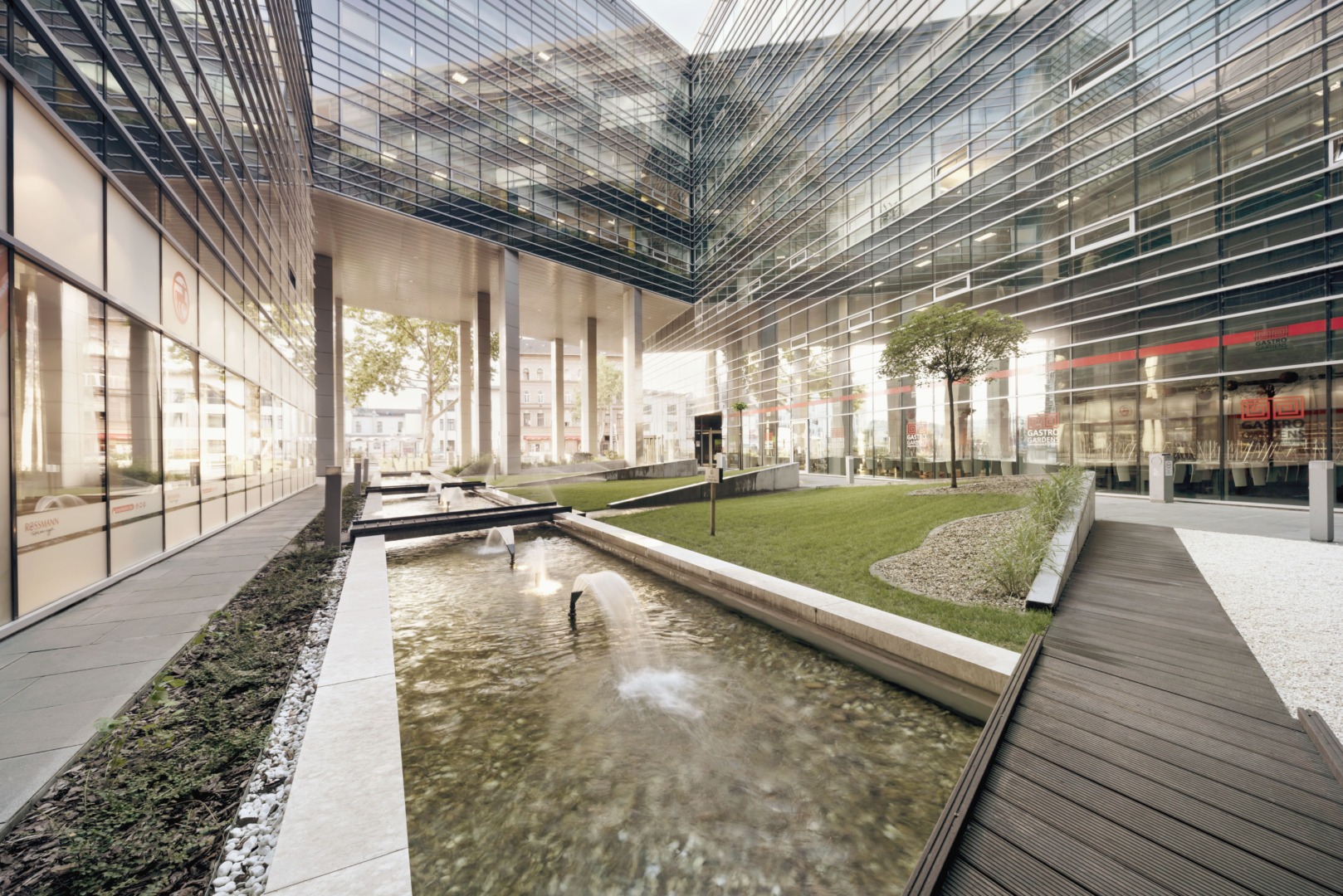 IMMOFINANZ myhive Haller Gardens