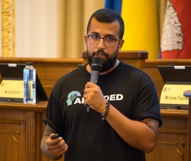 Alex Vesa_CEO AIMinded