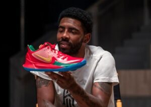 Kyrie Irving:Nike