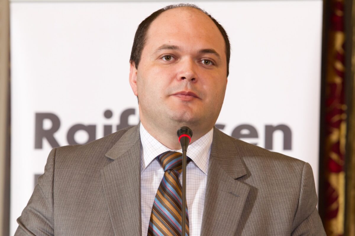 Ionut Dumitru Raiffeisen