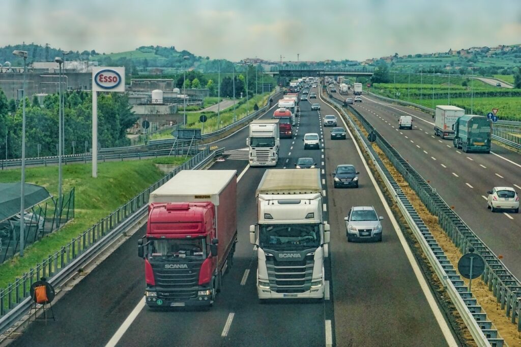 camion, camioane, autostrada