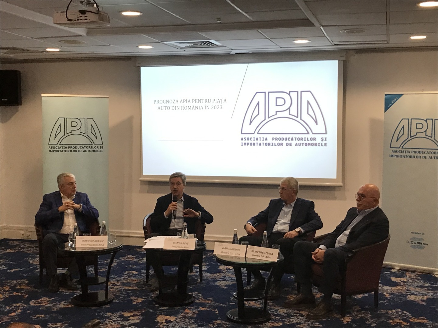conferință Asociația Producătorilor și Importatorilor Auto Dan Vardie 2023