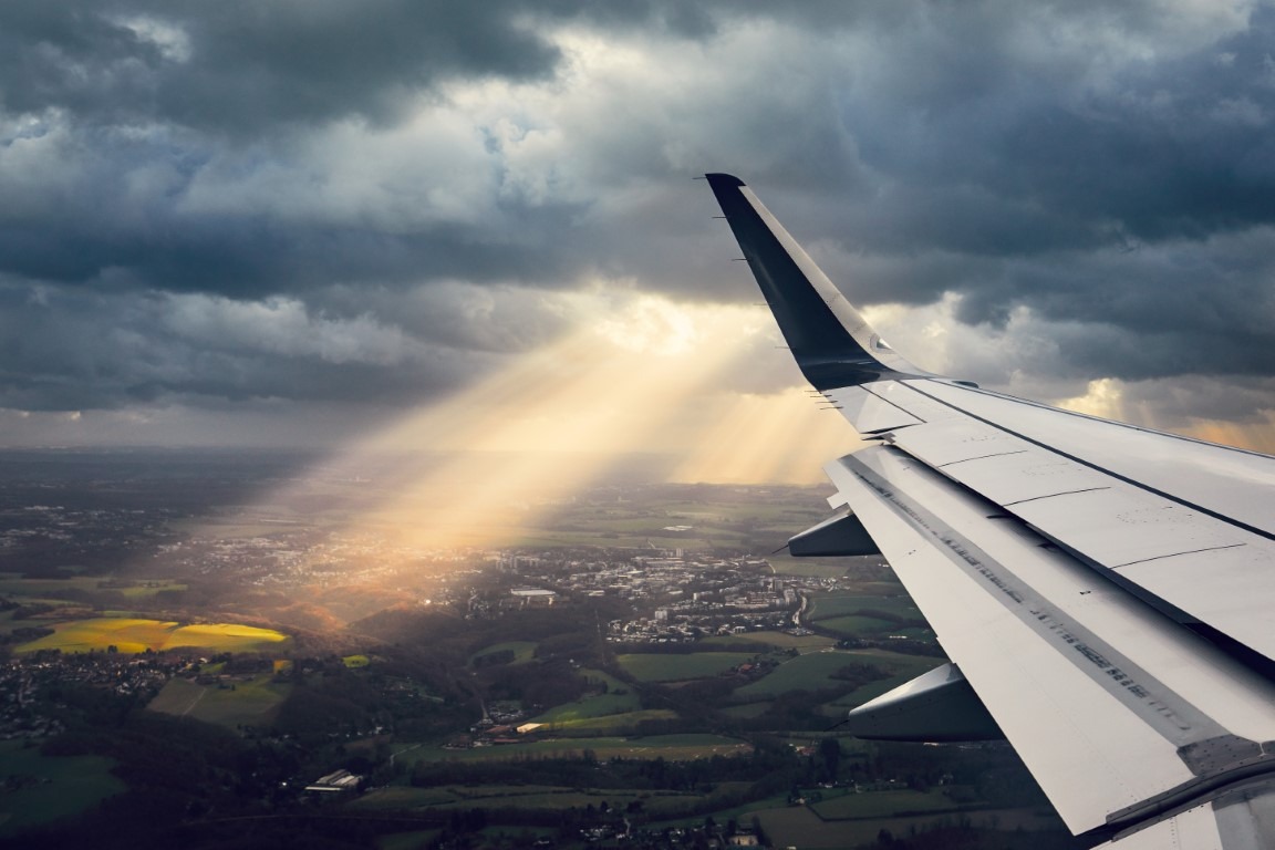 Airplane in the windstorm