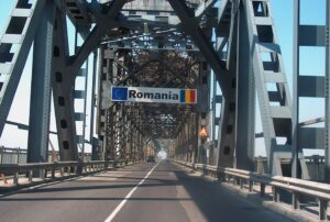 pod giurgiu dunare