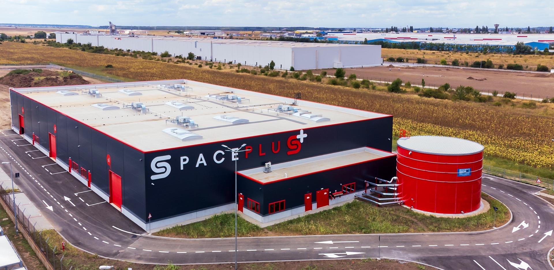 Space Plus_01