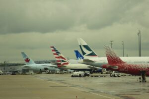 aeroport paris avioane