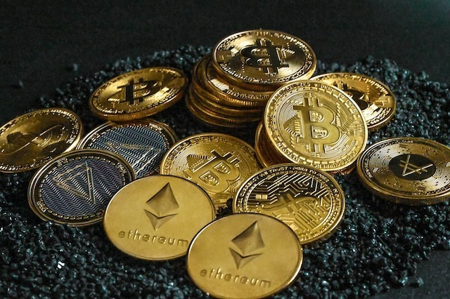 criptomonede, bitcoin, moneda virtuala