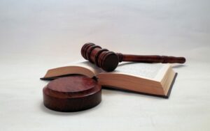justitie, ciocan, instanta