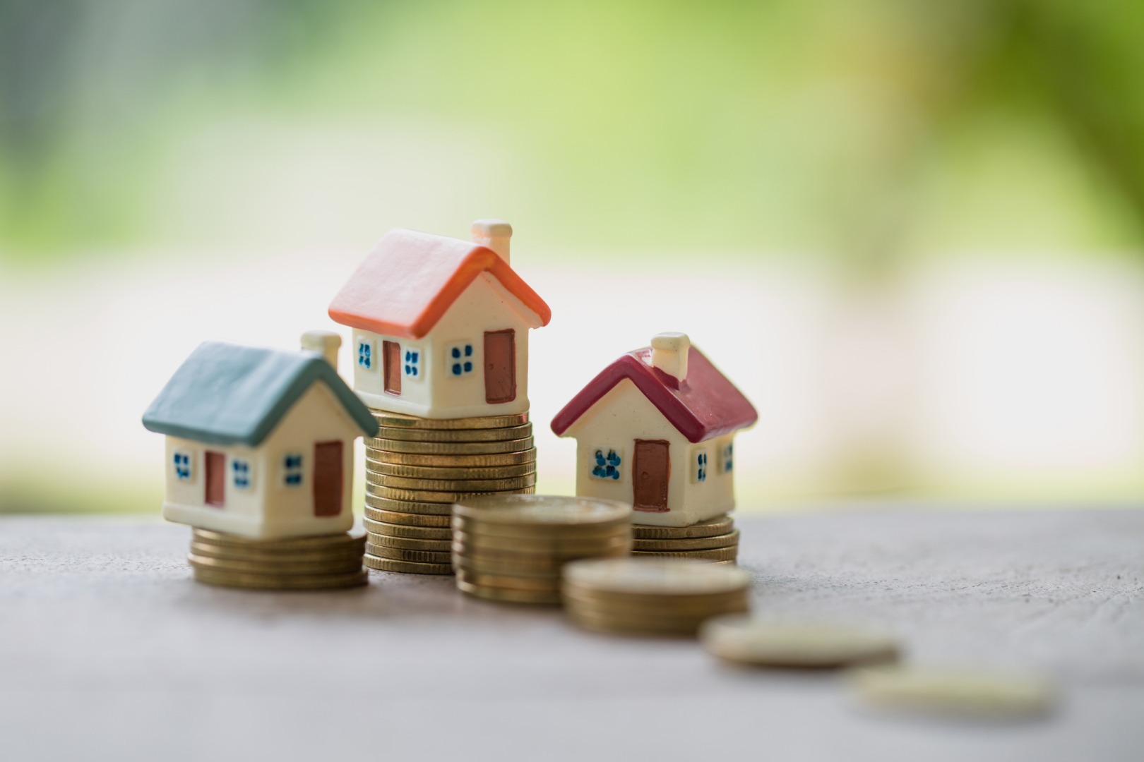 imobiliare case bani
