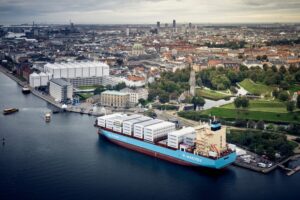 laura maersk vapor nava containier metanol