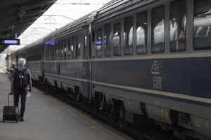 grevă CFR, Gara de Nord, tren