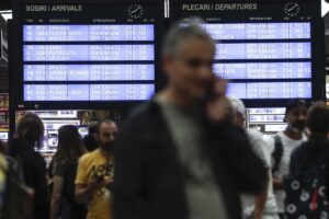grevă CFR, Gara de Nord, tren