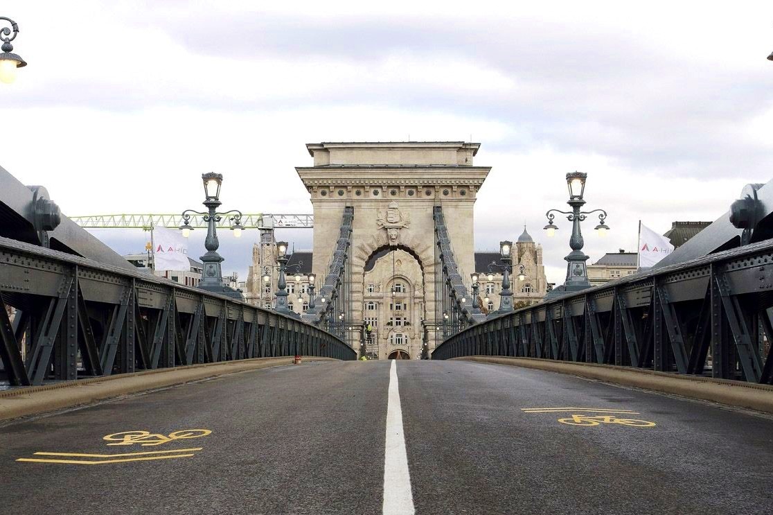 budapesta podul buda