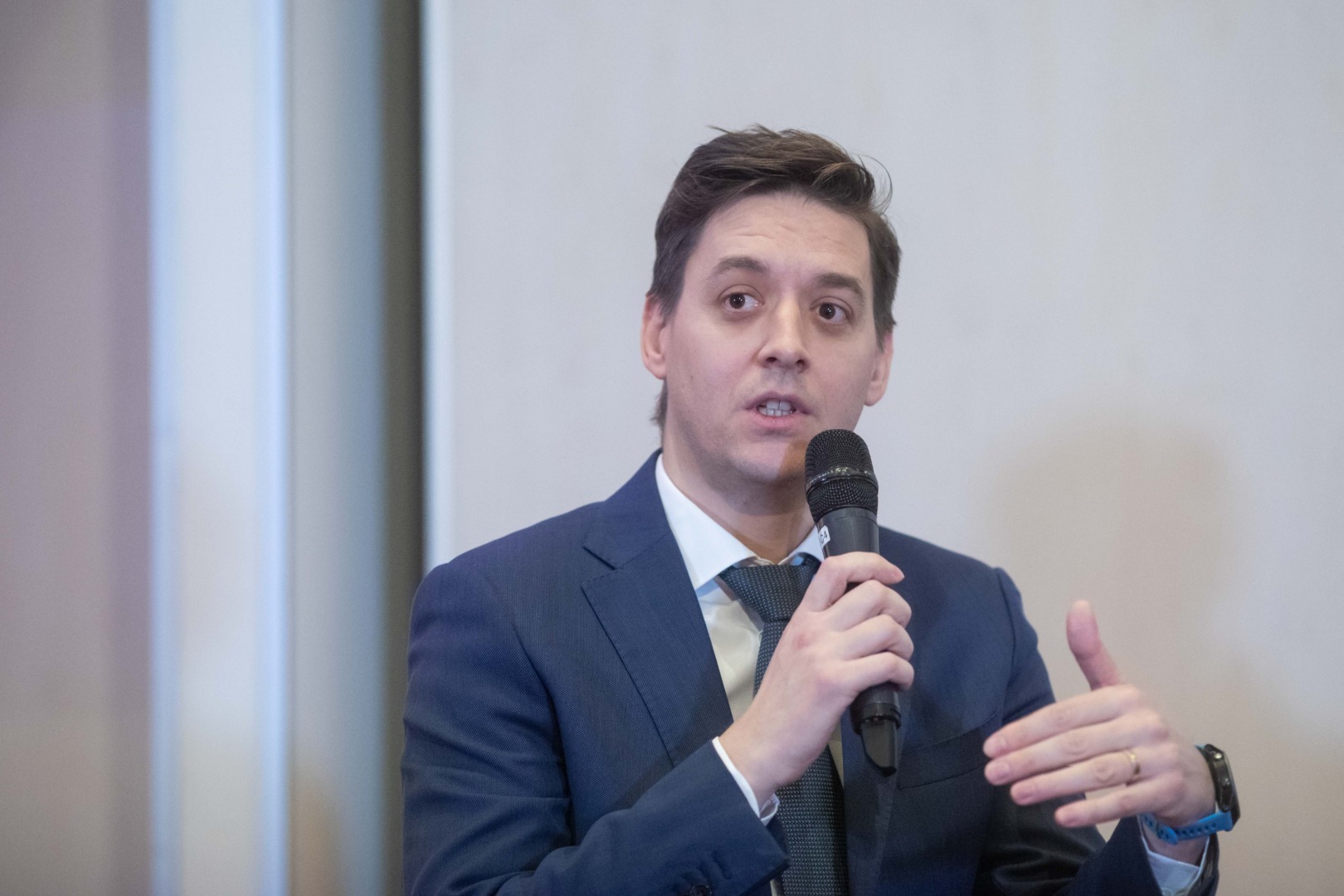 Tudor Cosăceanu, UiPath, Conferință Economedia AI PLAY