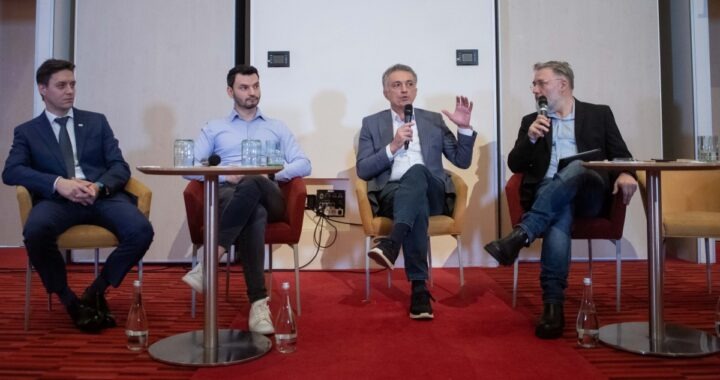Conferinta Economedia